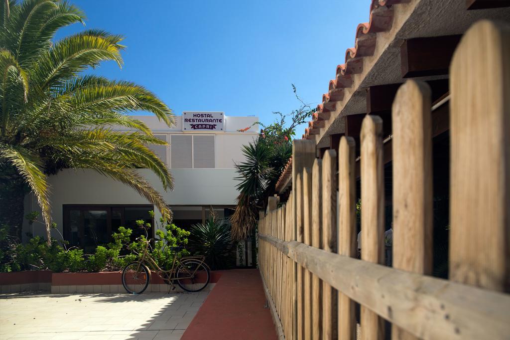 Hostal Capri Es Pujols Exterior foto
